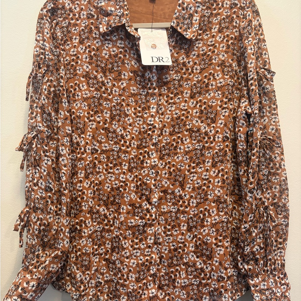 DR2 Women's Brown and White Floral Blouse